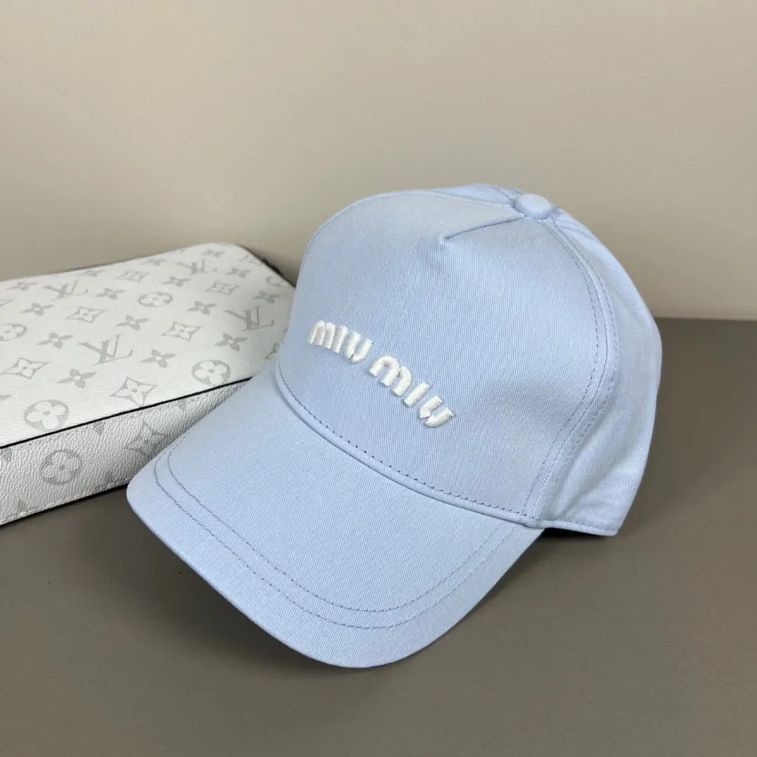 56💰Miumiu (recommended by Xiaohongshu’s popular model) original spring and summer new baseball cap, authentic mold-making and custom-made, the original workmanship is meticulous and the quality is superb!