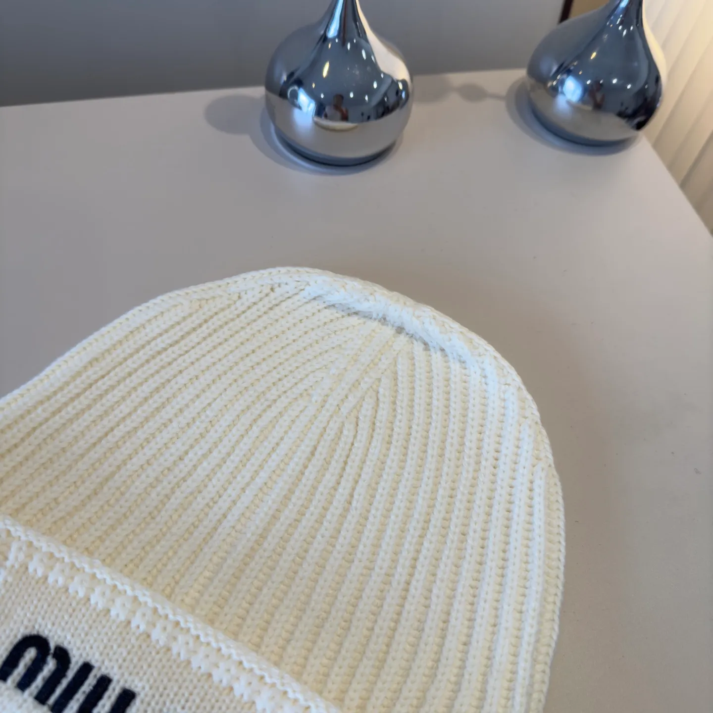 💰60¥ miumiu new knitted beanie