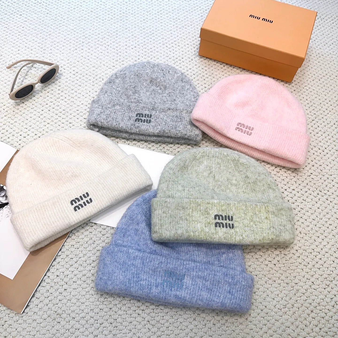 P50 miumiu new knitted hat! High-elastic fabric, classic colors, same style for men and women. Miu’s popular knitted hat! Xiaohongshu’s new product is released, it’s so 🉑️, high-elastic fabric, classic color