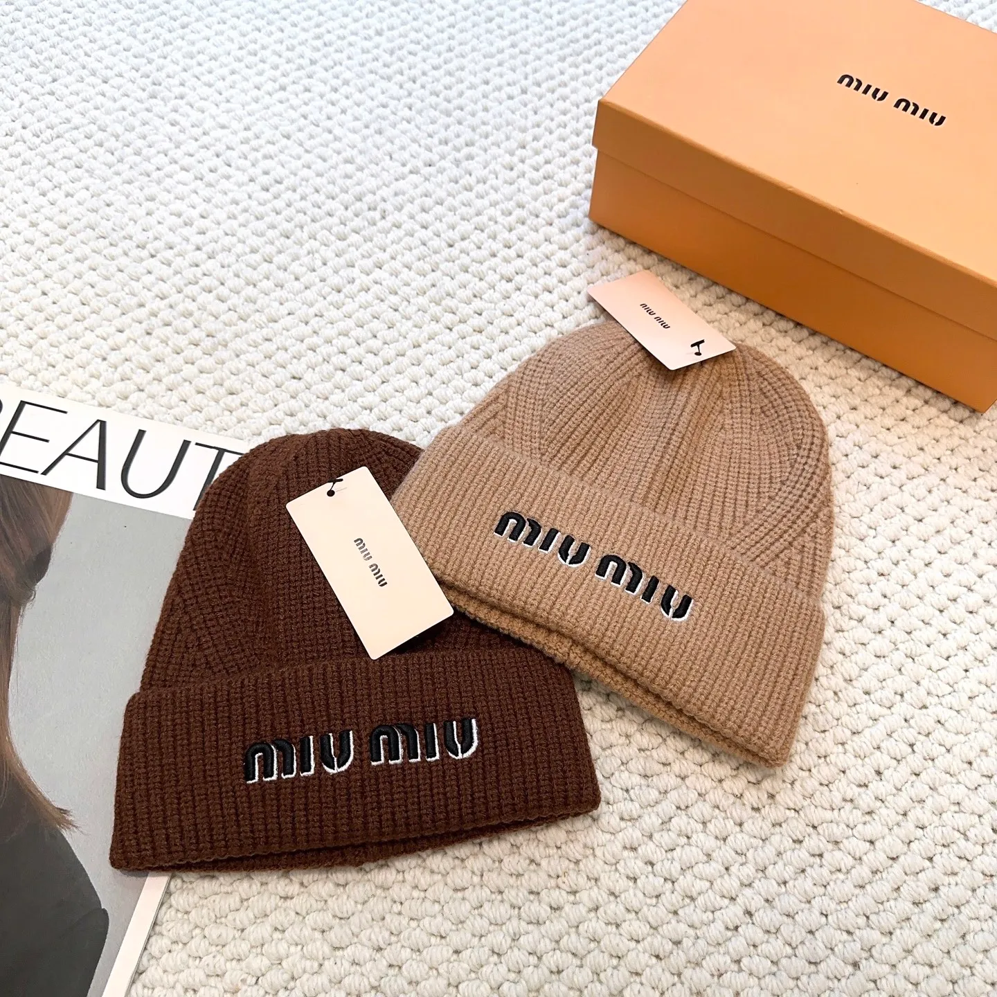 P50 miumiu Miu Miu counter's popular embroidered logo knitted hat! Xiaohongshu’s new product is released, it’s so 🉑️, high-elastic fabric, classic color