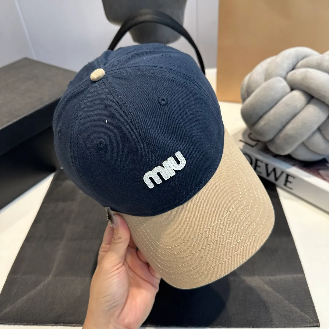P60 miumiu new 25 spring and summer baseball cap, widened to show small head, new logo embroidery for spring and summer, same style for men and women