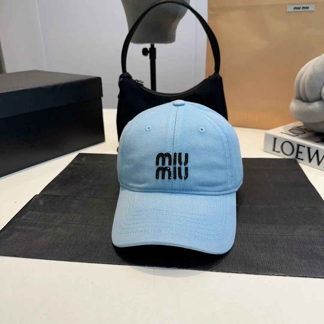 P60 miumiu new 25 spring and summer baseball cap, widened to show small head, new logo embroidery for spring and summer, same style for men and women