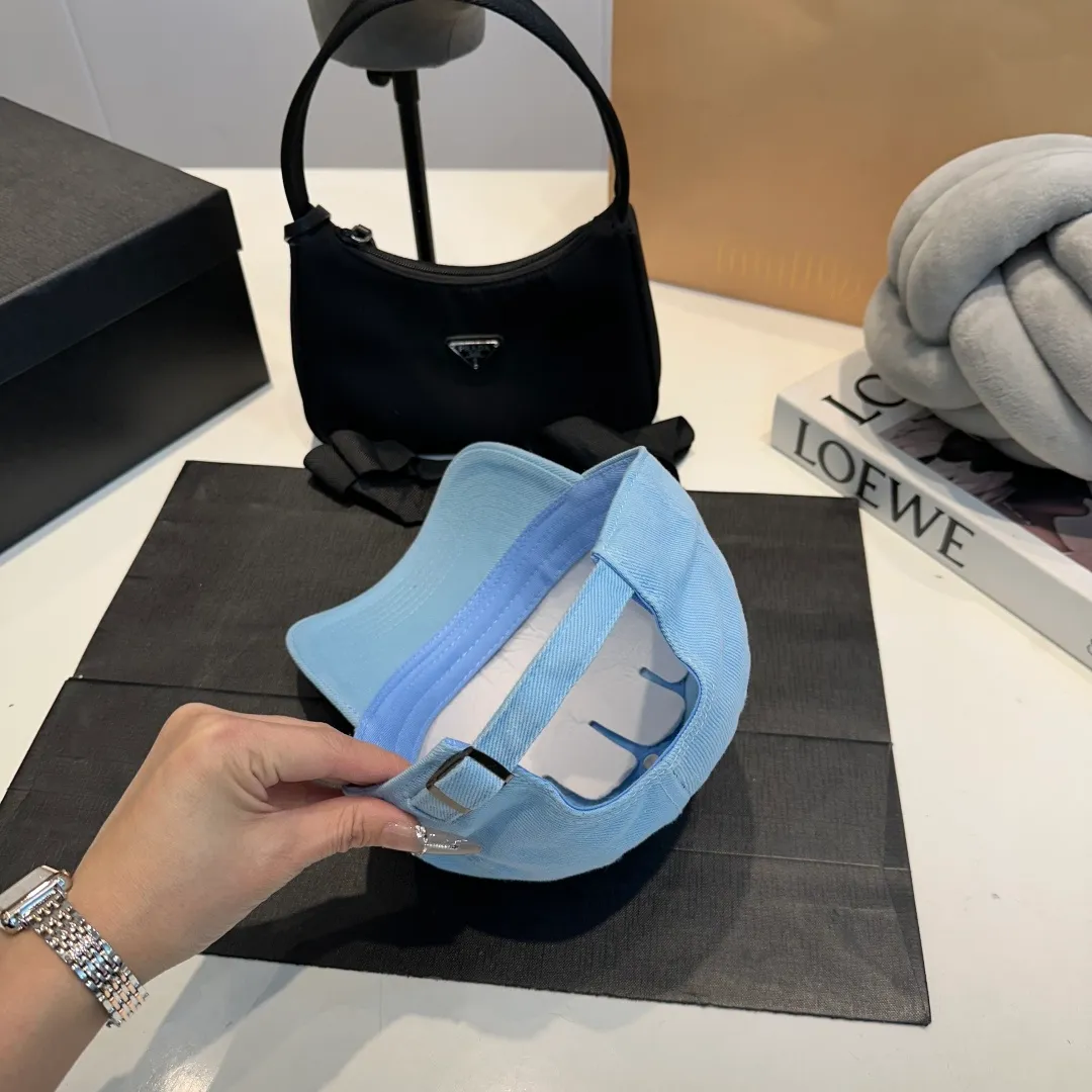 P60 miumiu new 25 spring and summer baseball cap, widened to show small head, new logo embroidery for spring and summer, same style for men and women
