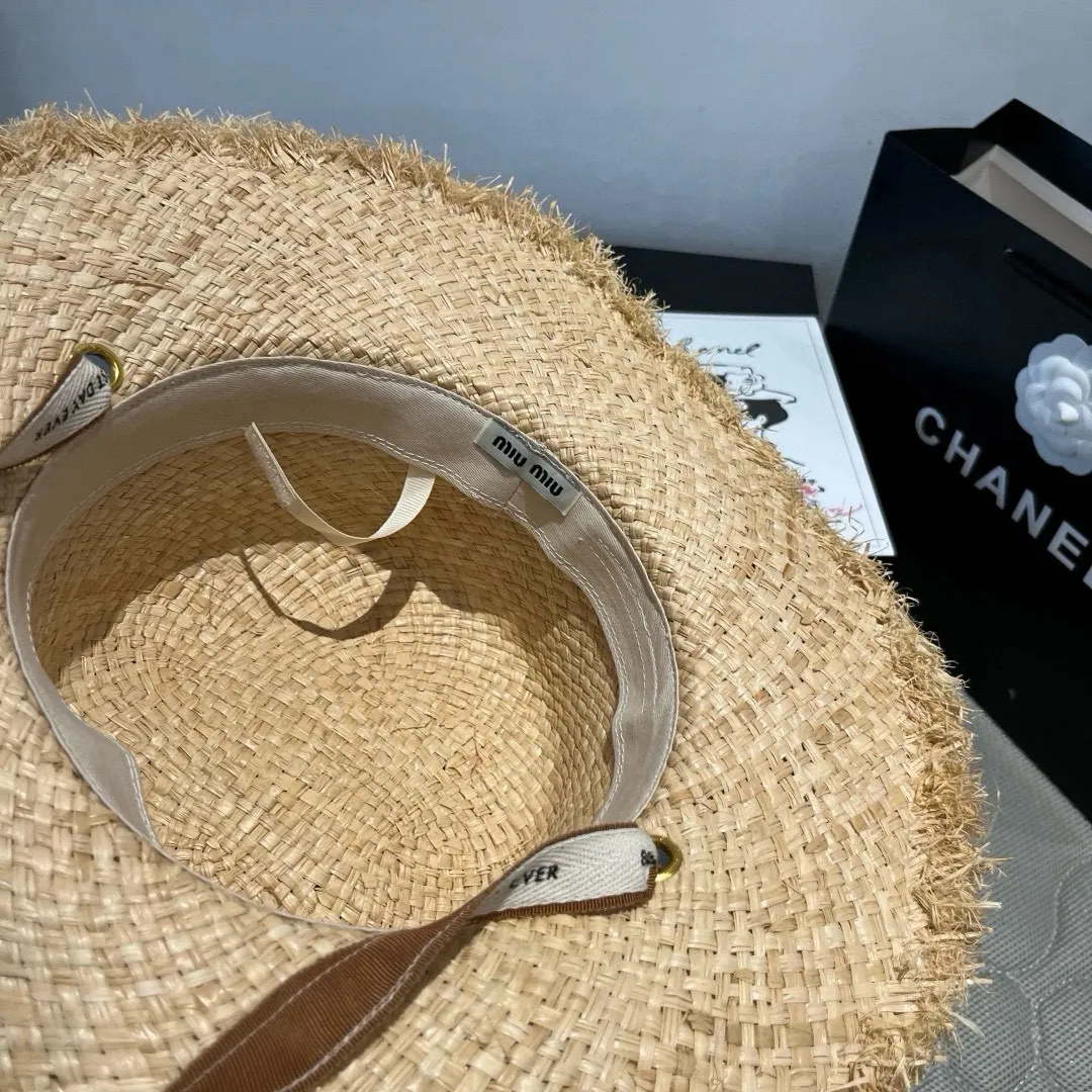 💰210¥ miumiu straw hat, flat top hat, head circumference 57cm