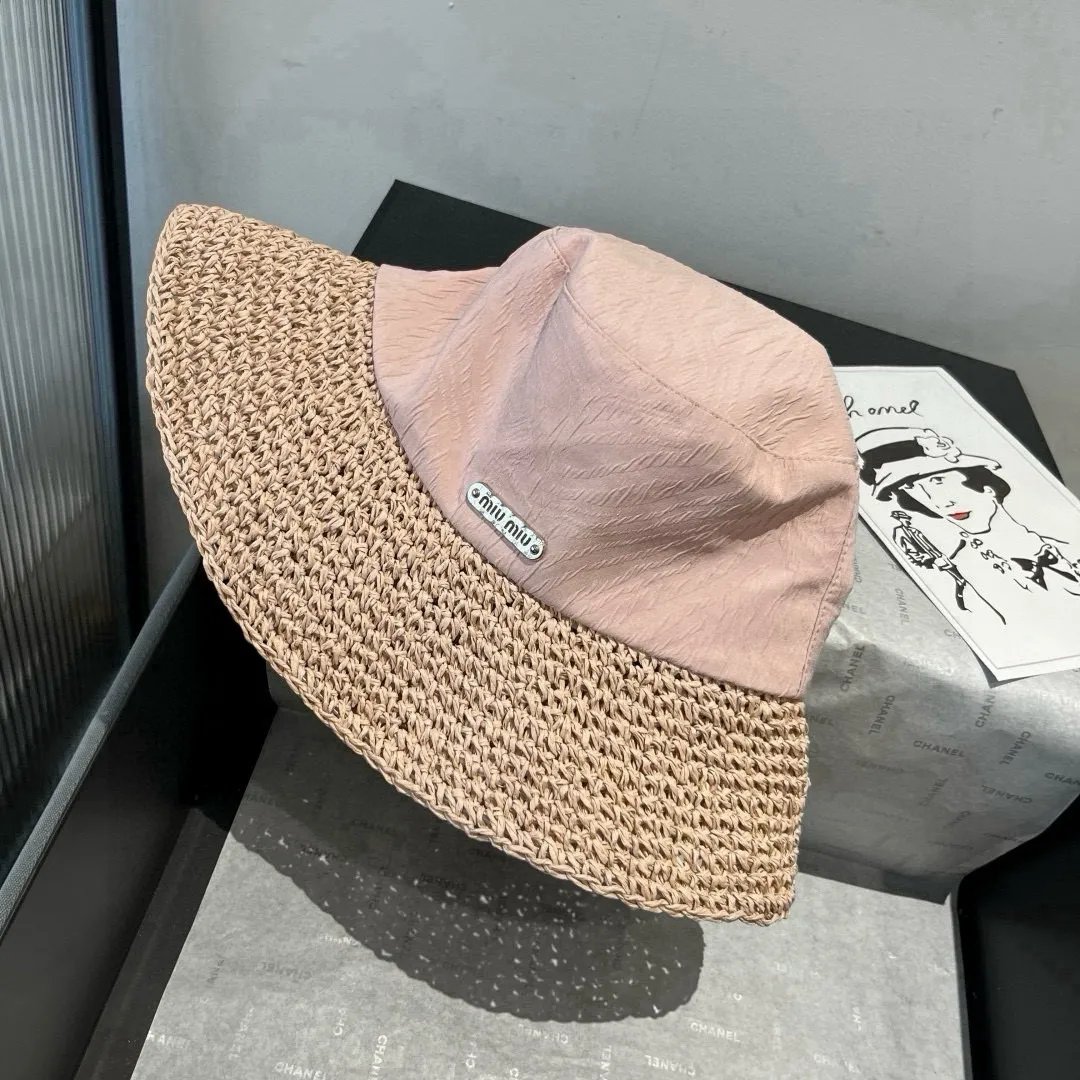 💰130¥ miumiu new fisherman hat, woven and spliced ​​gold fabric, head circumference 57cm