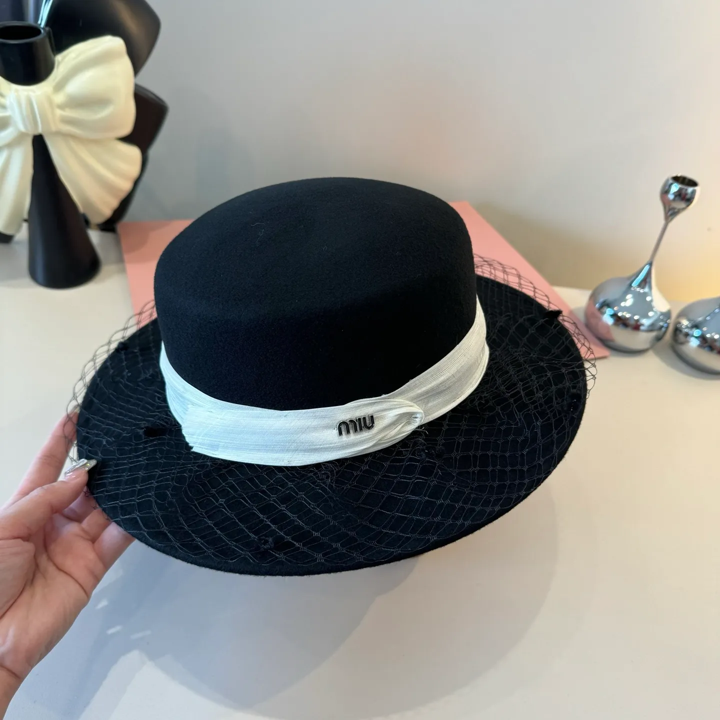 💰200¥ miumiu wool flat top, mesh hat, 100% wool🦙fabric% head circumference 57cm