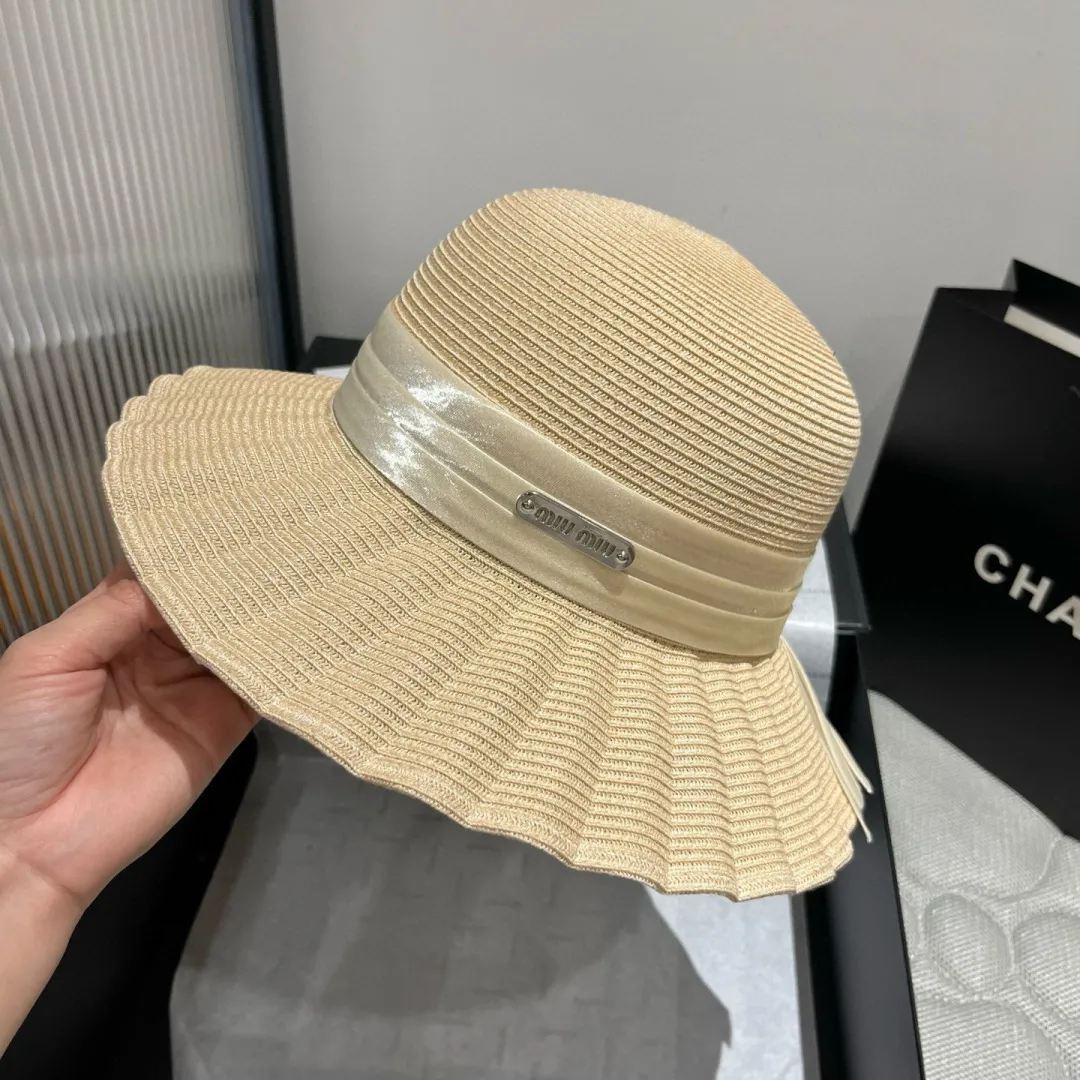 💰170¥ miumiu Miumiu new water ripple straw hat, ladies hat, PP straw fabric, head circumference 57cm
