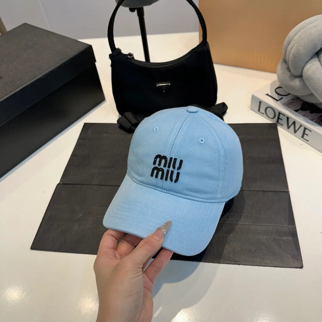 P60 miumiu new 25 spring and summer baseball cap, widened to show small head, new logo embroidery for spring and summer, same style for men and women