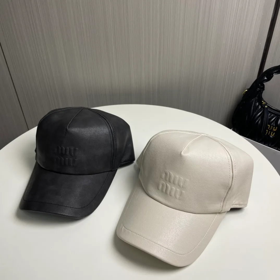 P66 comes with a cloth bag, miumiu new autumn and winter new original baseball cap, full of retro charm, 1:1 mold customization, excellent quality, basic head circumference 56, adjustable.