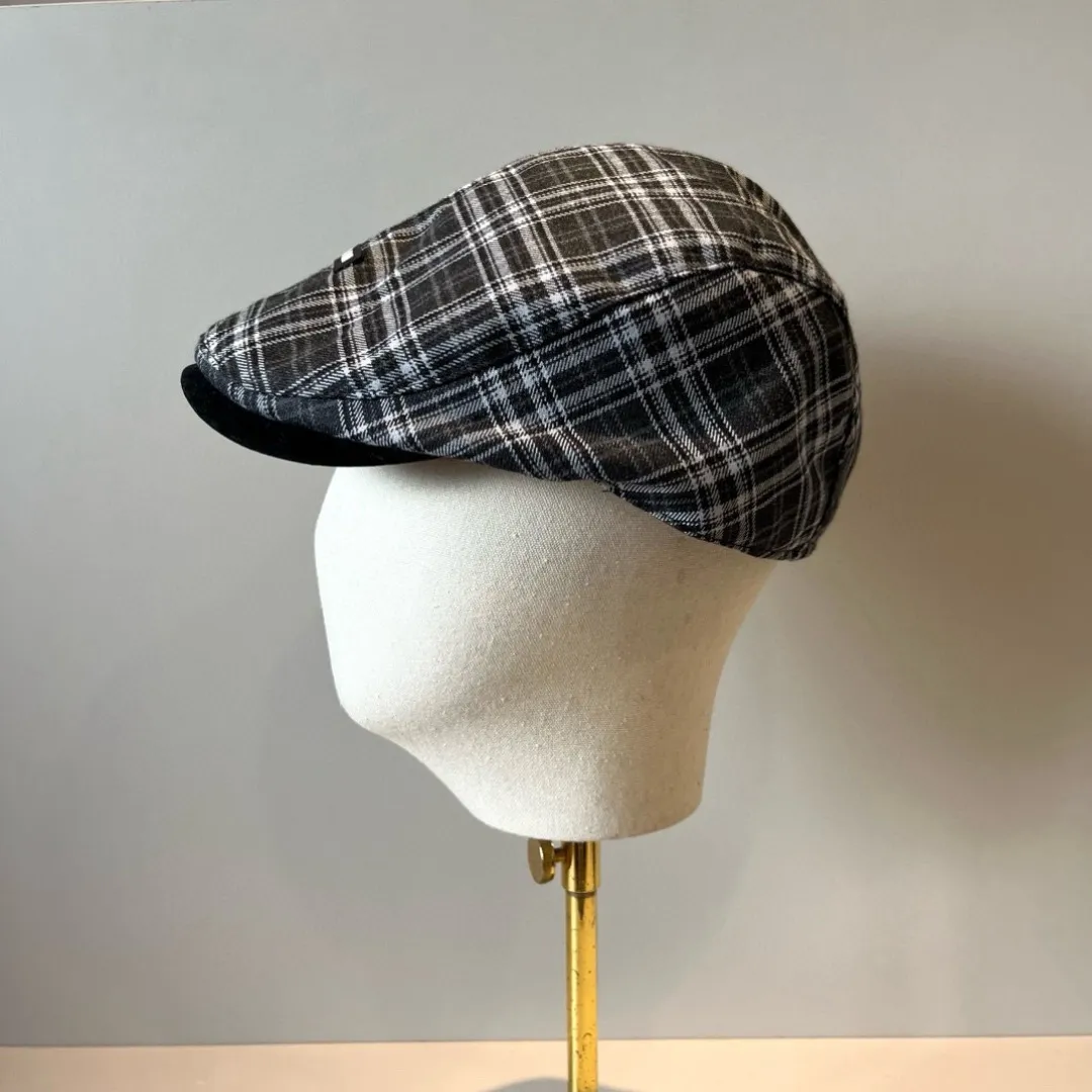 💰90¥ miumiu duck bill forward cap, head circumference 58cm