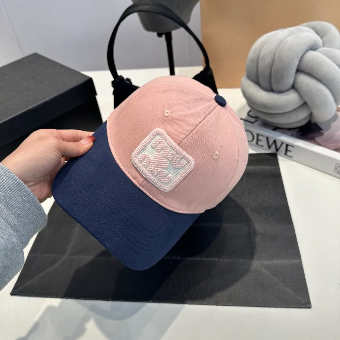 P56 miumiu original spring and summer new baseball cap, genuine mold-making and custom-made, the original workmanship is meticulous and the quality is superb!