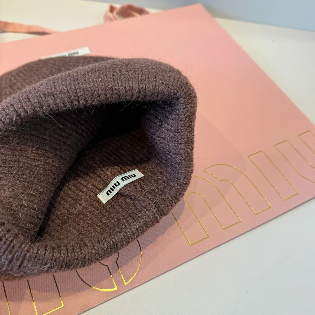 P50 miumiu original spring and summer new style woolen hat, customized, the original workmanship is meticulous and the quality is great!