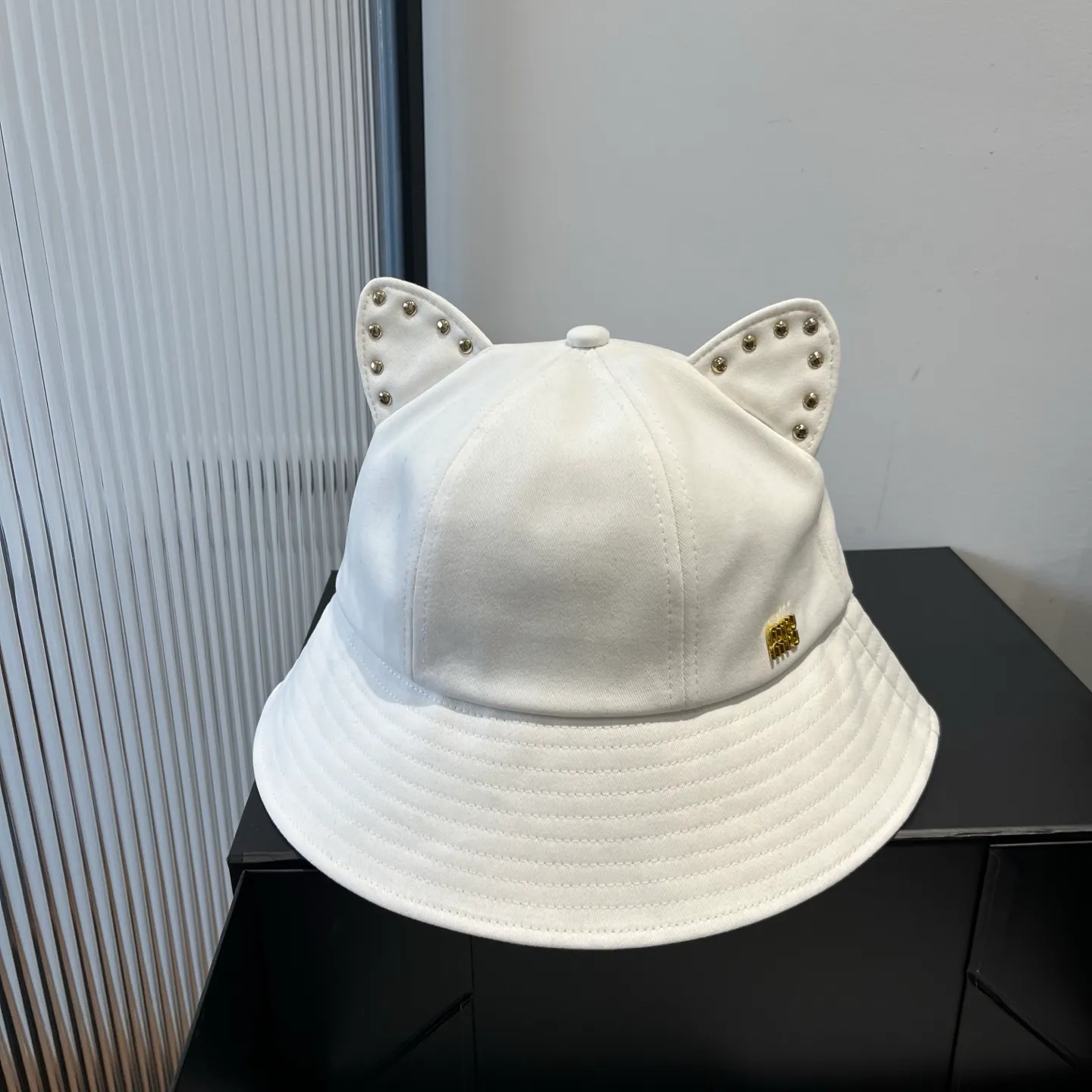💰100¥ Miumiu miumiu spring and summer style cat ears and ding fisherman hat, pure cotton fabric, high-grade workmanship, head circumference 57cm