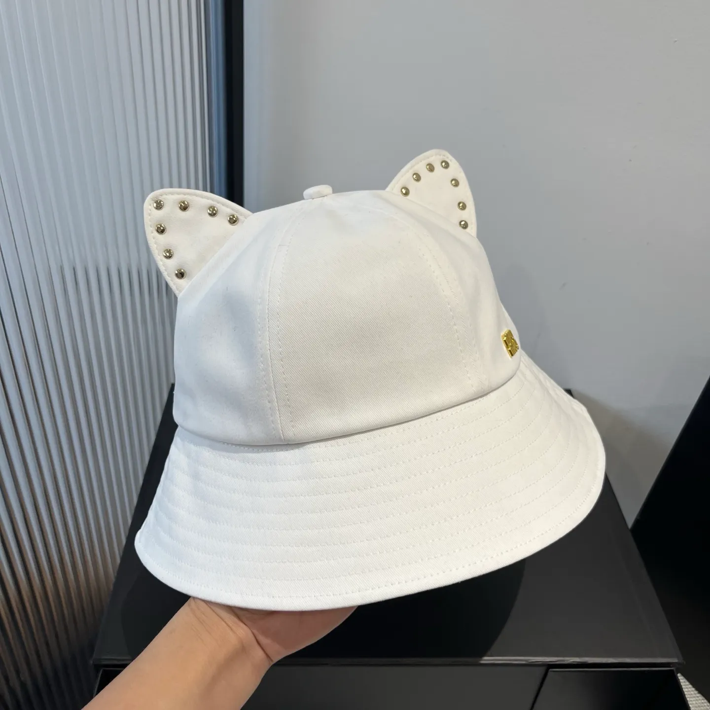 💰100¥ Miumiu miumiu spring and summer style cat ears and ding fisherman hat, pure cotton fabric, high-grade workmanship, head circumference 57cm