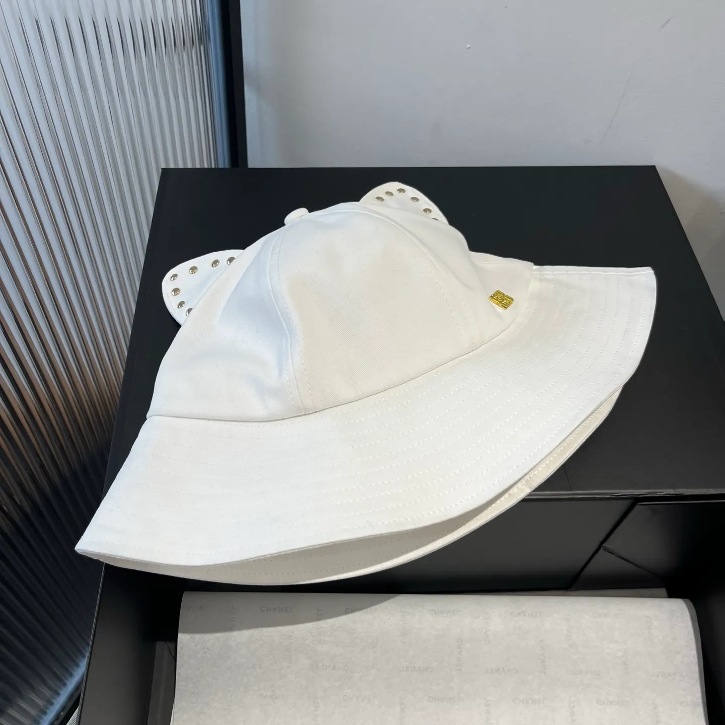 💰100¥ Miumiu miumiu spring and summer style cat ears and ding fisherman hat, pure cotton fabric, high-grade workmanship, head circumference 57cm