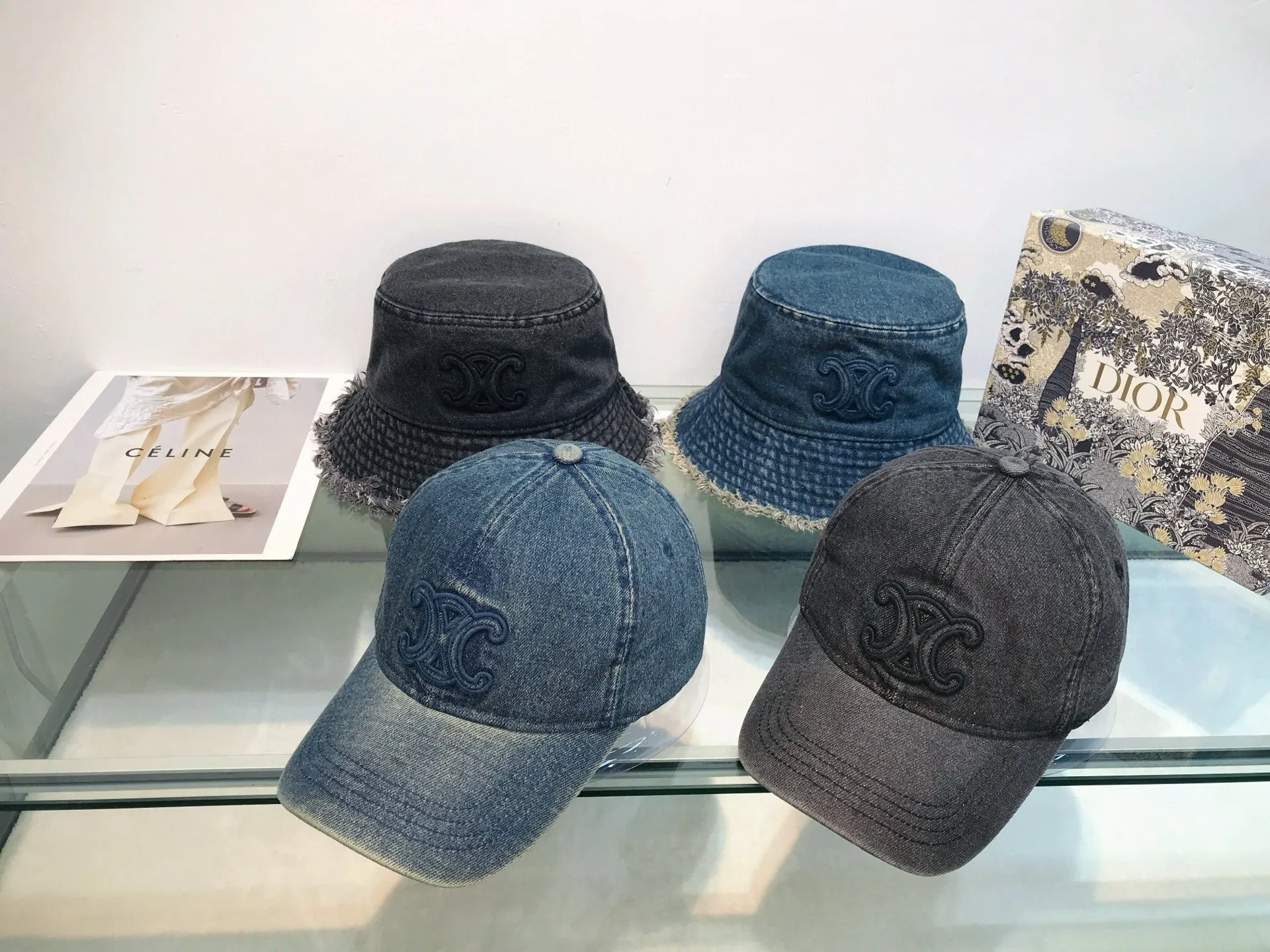 Miumiu's original spring and summer new baseball cap, authentic and custom-made, the original workmanship is meticulous and the quality is superb!