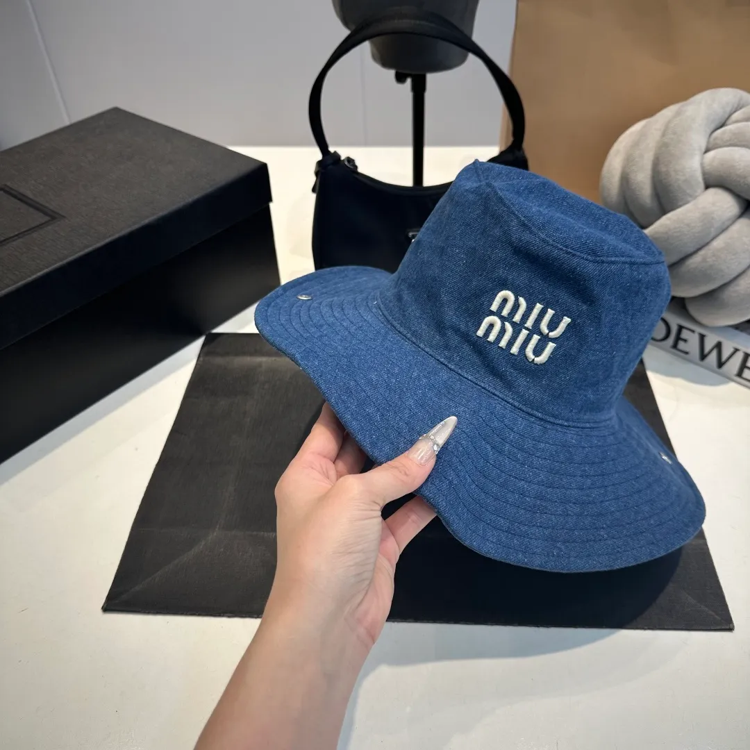 P70 miumiu counter canvas bucket hat, one-to-one mold customization, head circumference 57cm, unisex