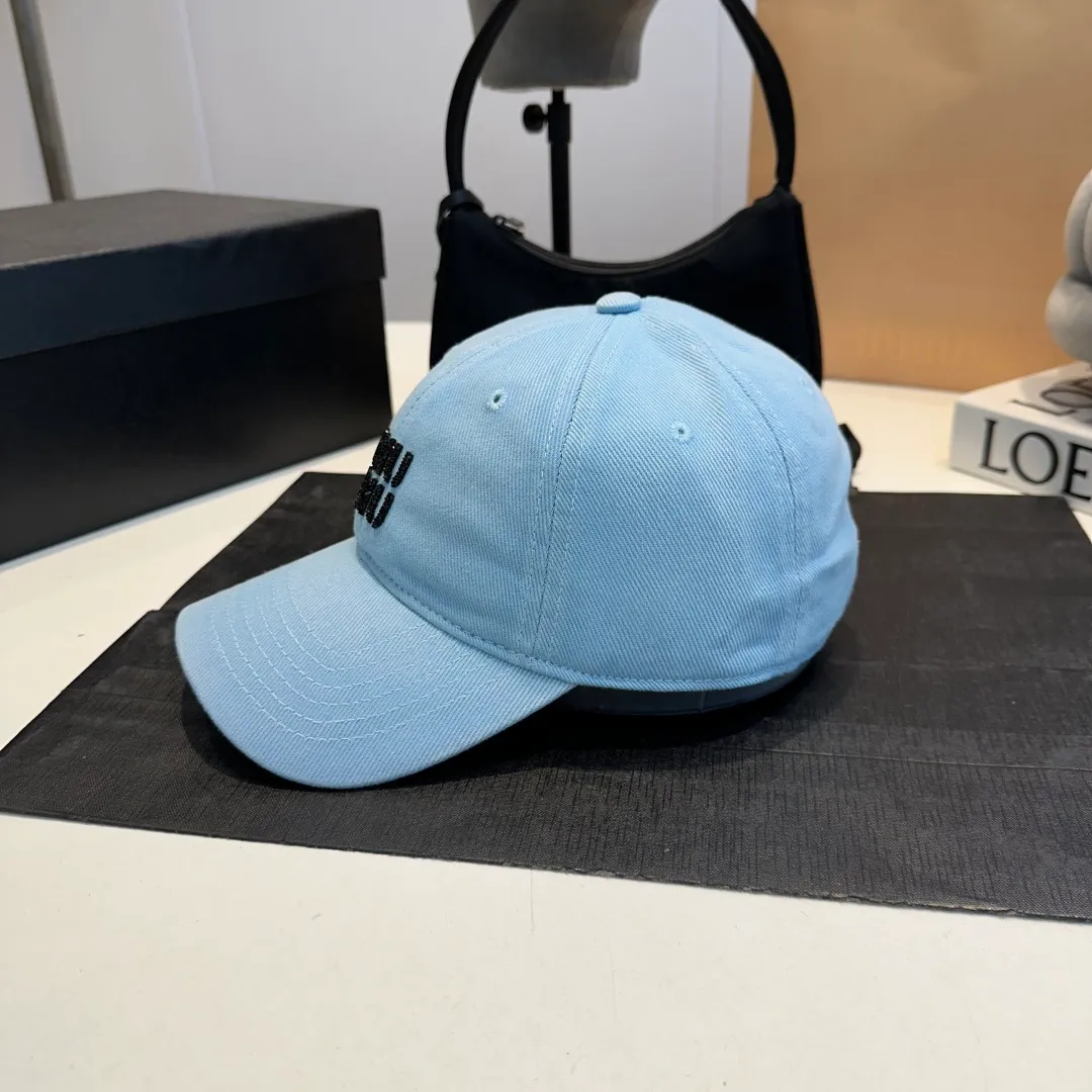 P60 miumiu new 25 spring and summer baseball cap, widened to show small head, new logo embroidery for spring and summer, same style for men and women