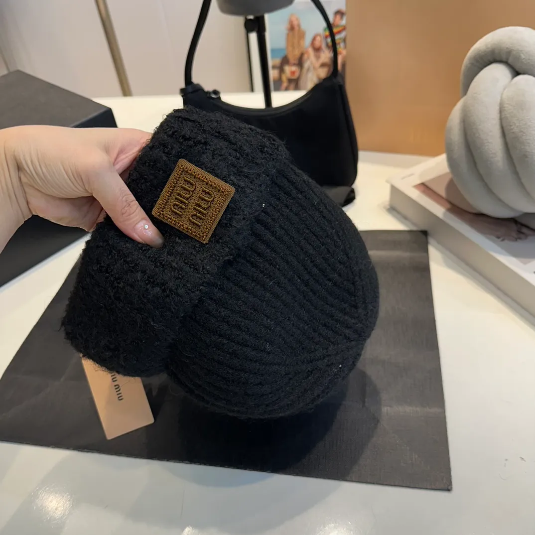 P50 miumiu 2024 autumn and winter new wool hat, 40% rabbit hair, 60% wool, high quality warm knitted hat
