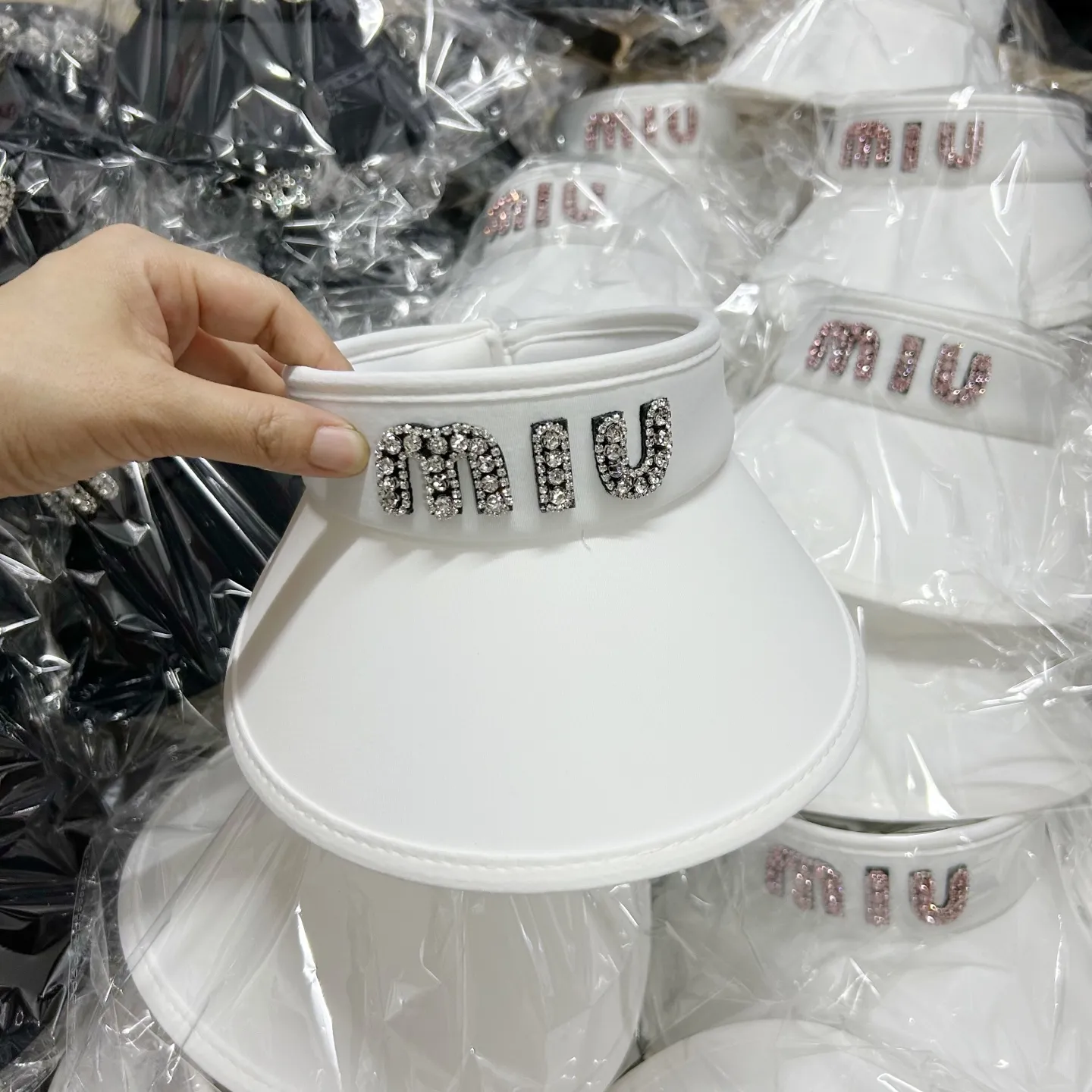 Private message for price inquiry! Miu Miu miumiu diamond sunscreen hat🔥🔥
