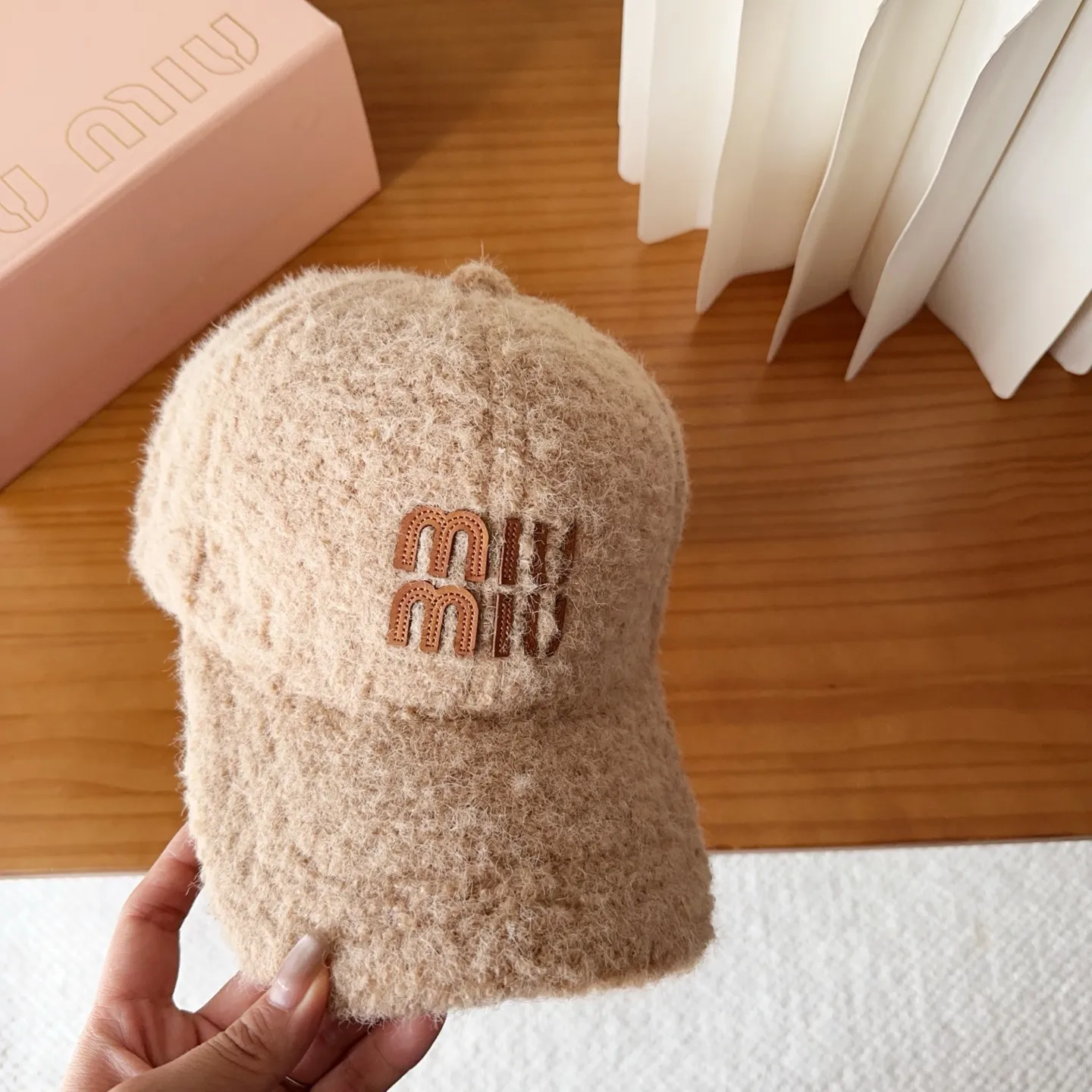 💰48 Miumiu Miumiu new order style embroidered baseball cap🧢Big brand style is super easy to match, get it now!