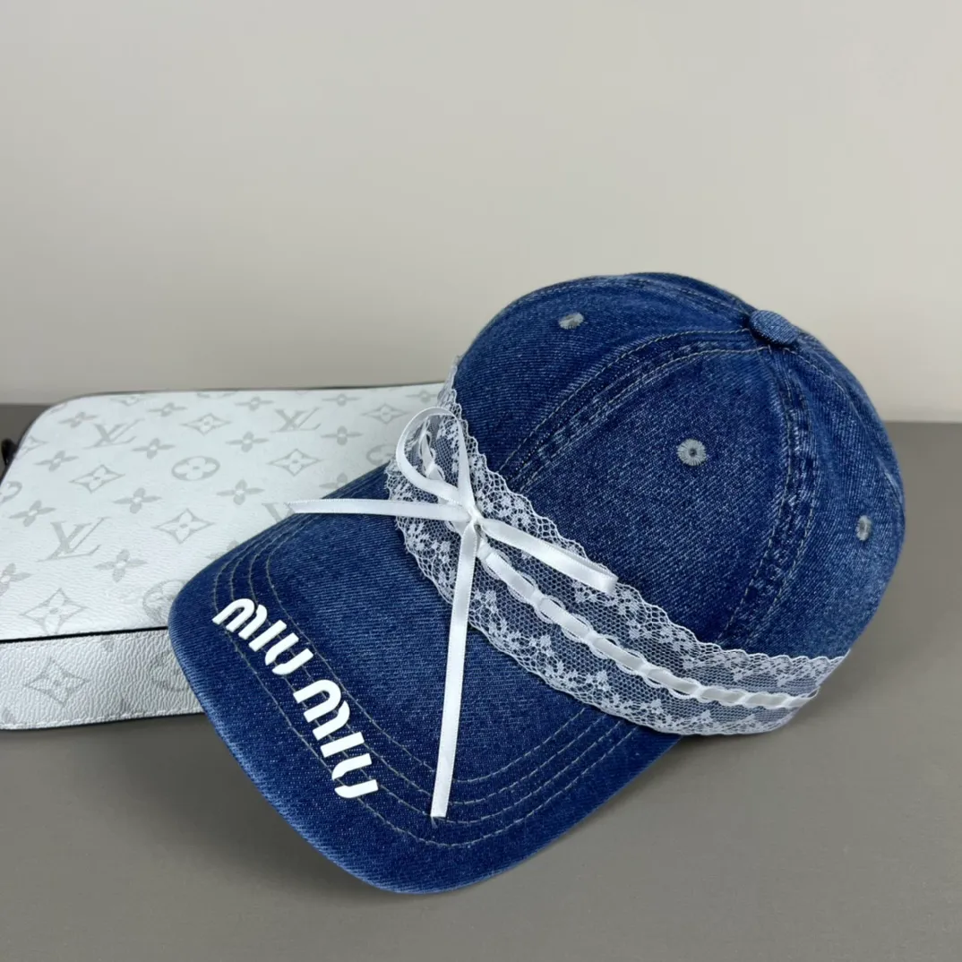 70💰Miumiu (recommended by Xiaohongshu’s popular model) original spring and summer new baseball cap, authentic mold-making and customization, the original workmanship is meticulous and the quality is superb!