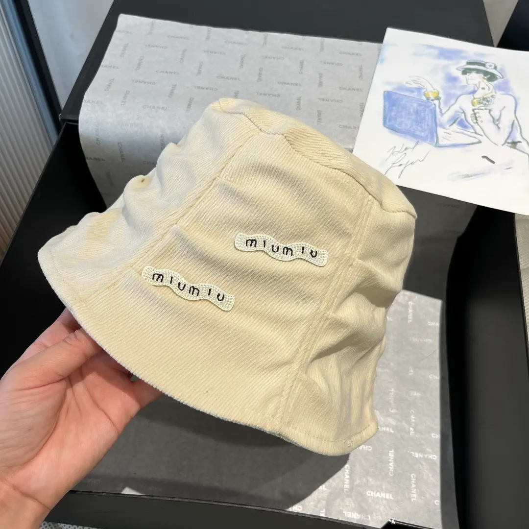 💰100¥ miumiu new bucket hat head circumference 57cm