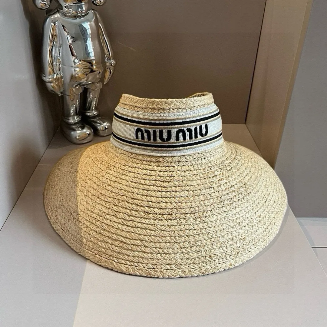 💰240¥ Miumiu raffia empty top hat, new model in the store, buy it and cherish it, sell one less, the head circumference can be adjusted, details to come