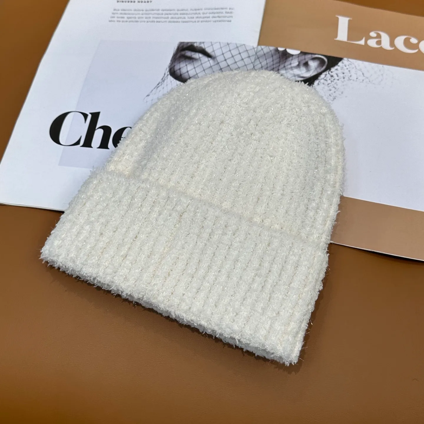 P56 miumiu’s popular knitted hat! So 🉑️, high-elastic fabric, classic colors, same style for men and women