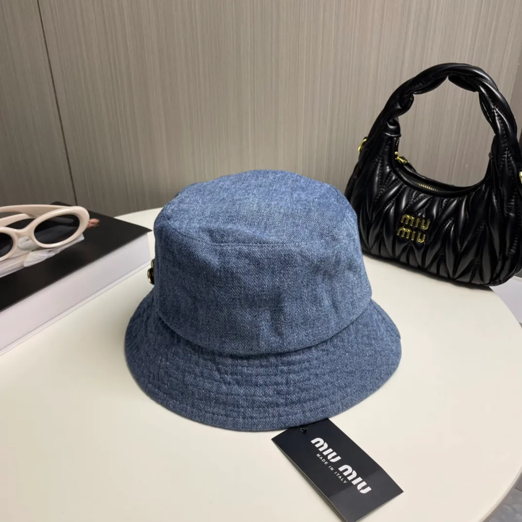 P76💛 Comes with dust bag. [Miumiu Miumiu] New denim order style bucket hat, big brand style is super easy to match, hurry up and get it!