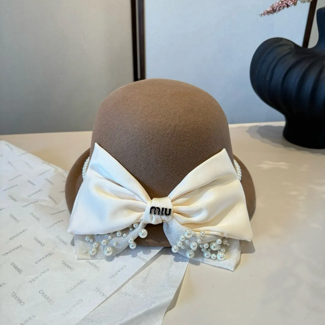 💰190¥ miumiu new basin hat, 100% wool fabric 🦙%, head circumference 57cm