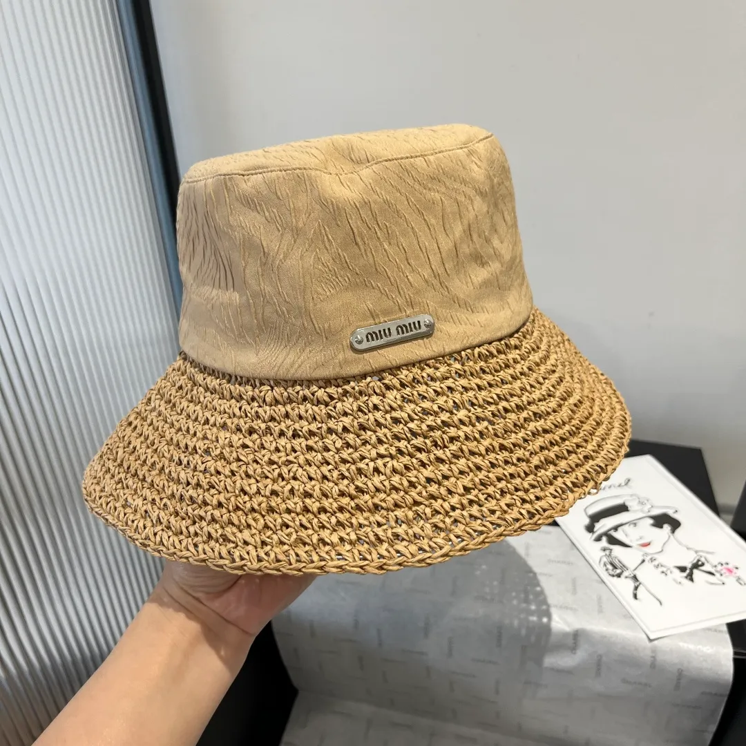 💰120¥ miumiu new fisherman hat, woven and spliced ​​gold fabric, head circumference 57cm