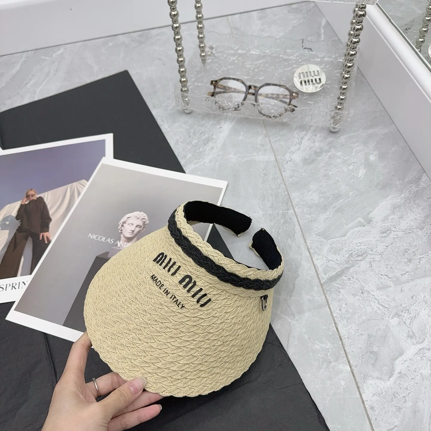 miumiu‼ ️ New arrival, sweet pattern knitting, a must-have empty top hat in summer!