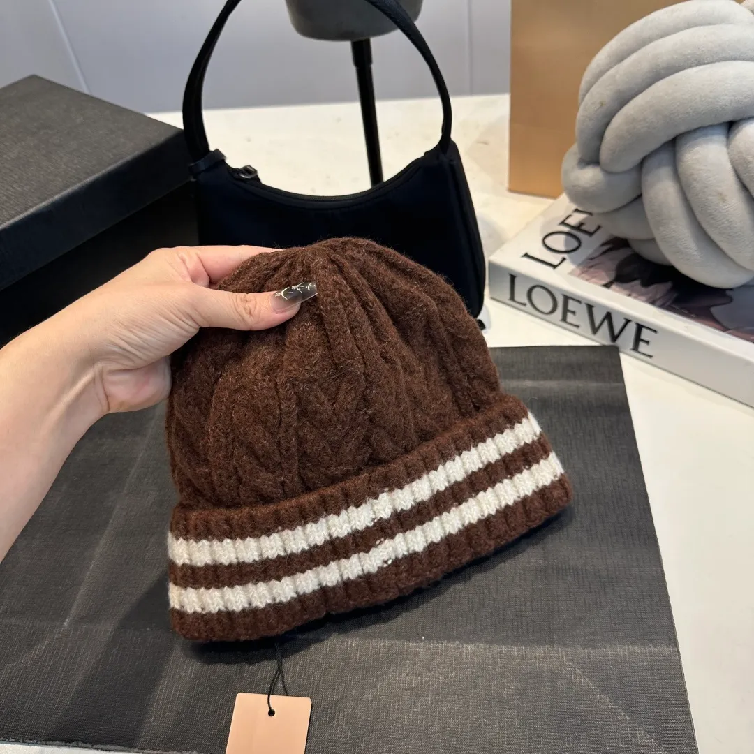P60 miumiu new autumn and winter woolen hat