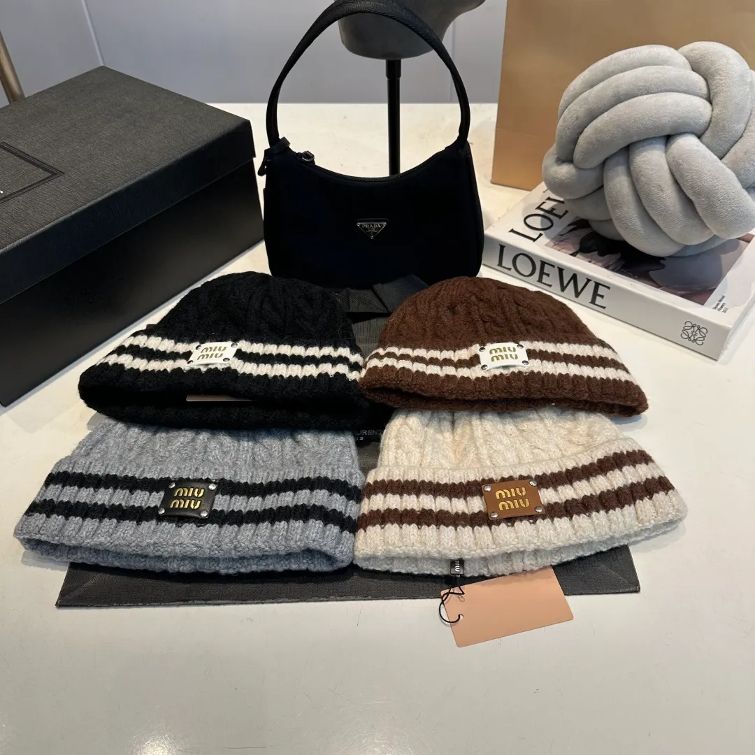 P60 miumiu new autumn and winter woolen hat