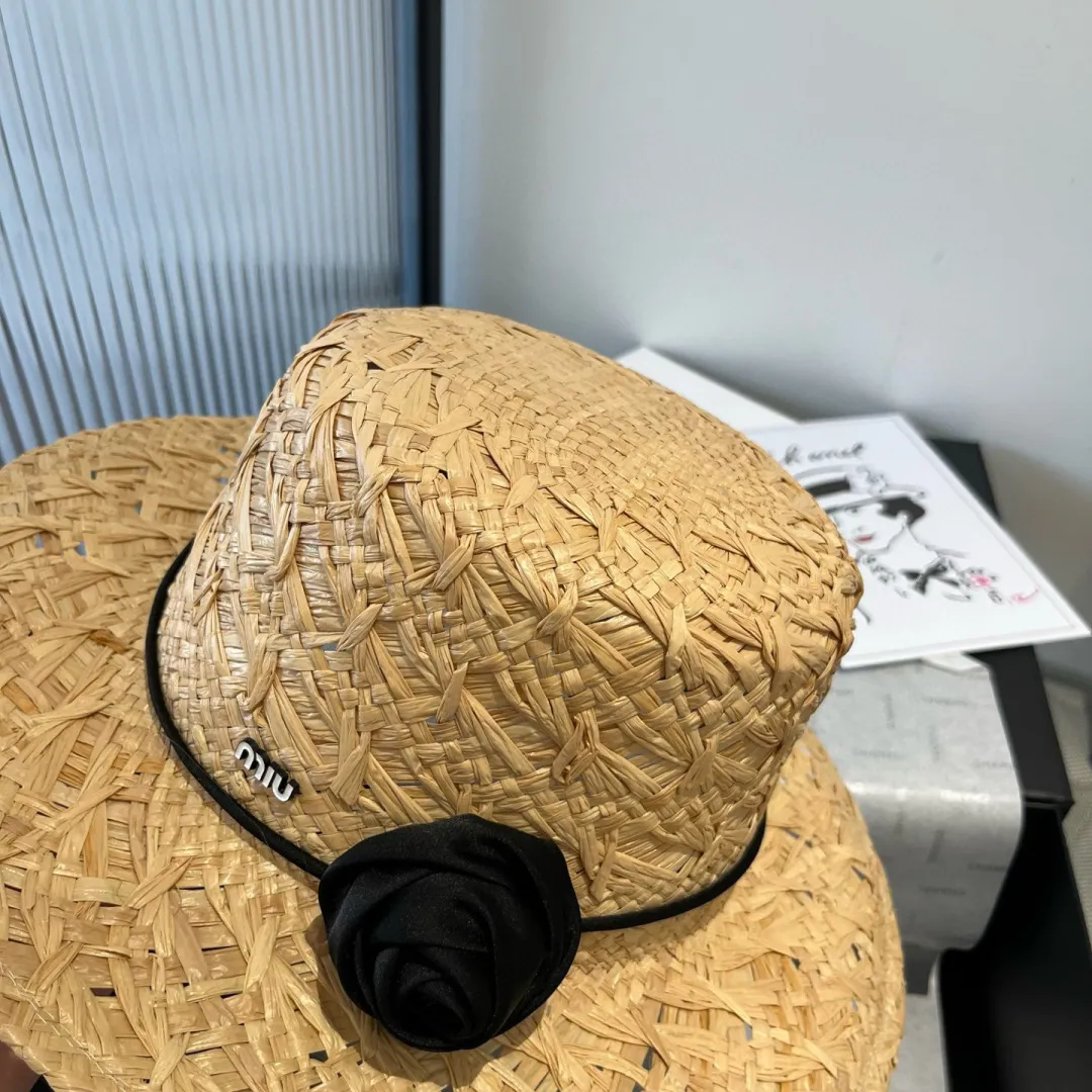 💰190¥ miumiu 25 summer style flat-top straw hat, raffia straw hat, head circumference 57cm