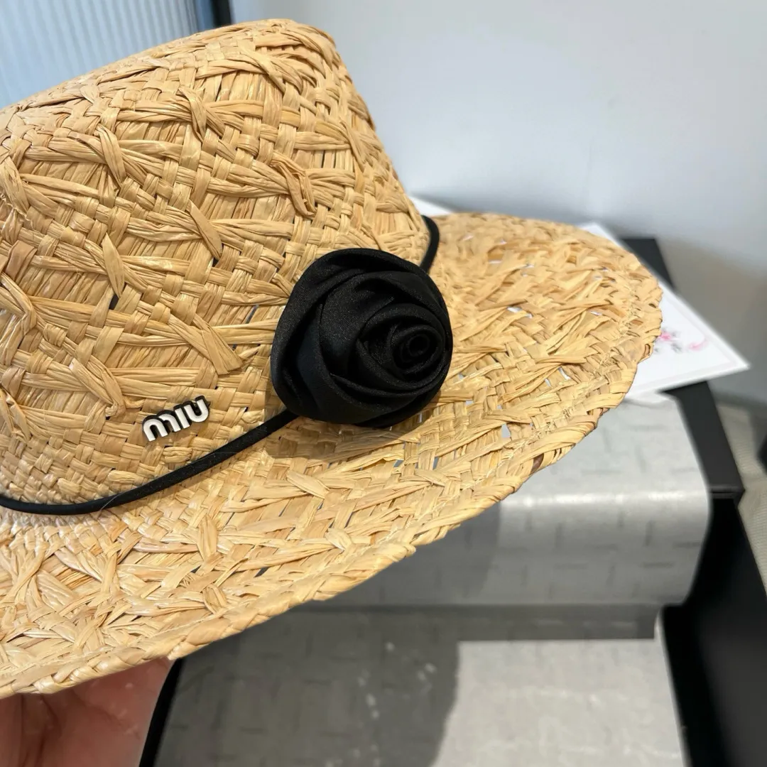 💰190¥ miumiu 25 summer style flat-top straw hat, raffia straw hat, head circumference 57cm