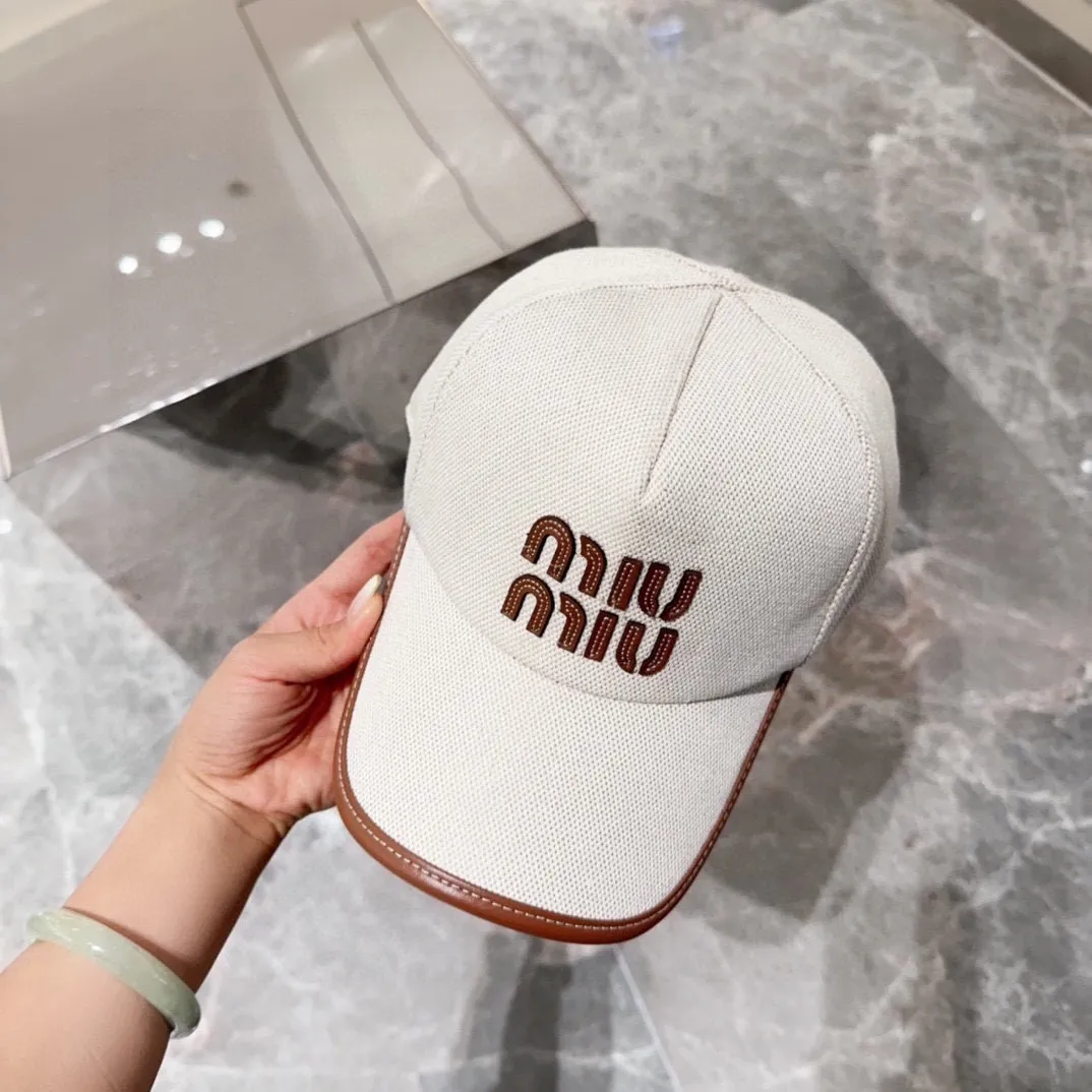 💰60 miumiu counter canvas baseball cap, one-to-one mold customization, head circumference 57cm, unisex