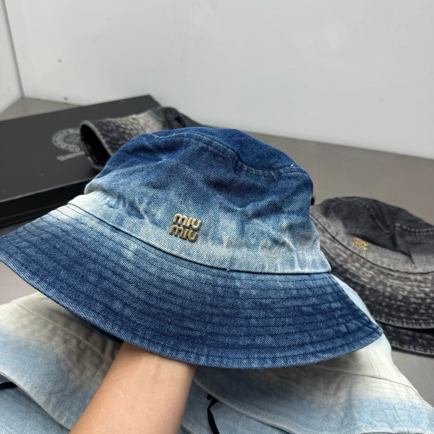 Miumiu spring and summer denim gradient bucket hat
