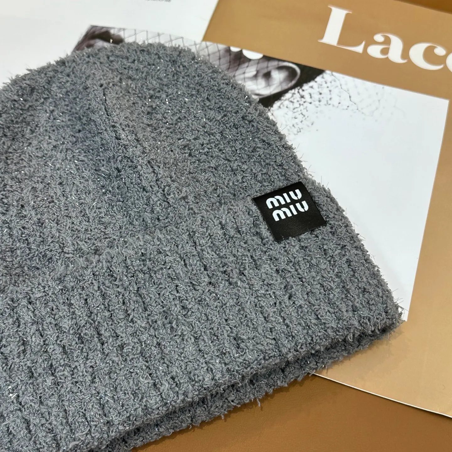 P66 miumiu’s popular knitted hat! So 🉑️, high-elastic fabric, classic colors, same style for men and women