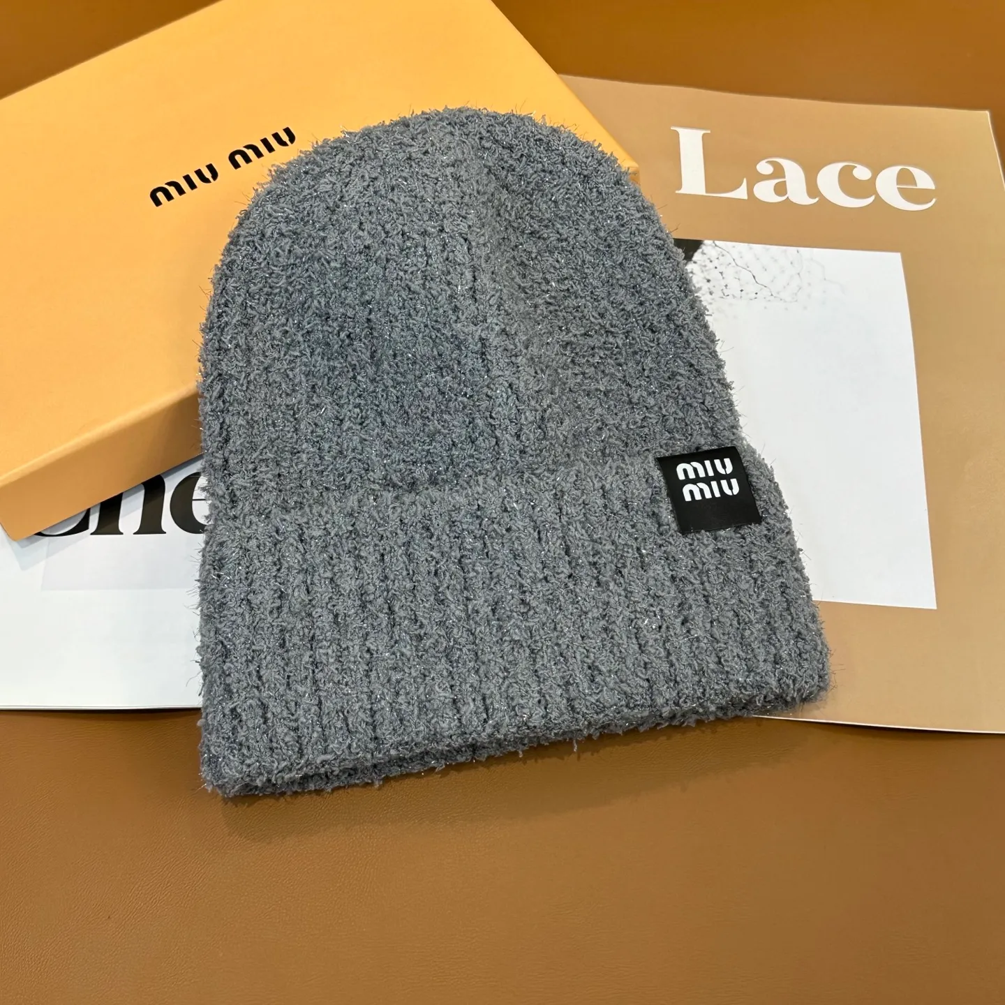 P66 miumiu’s popular knitted hat! So 🉑️, high-elastic fabric, classic colors, same style for men and women