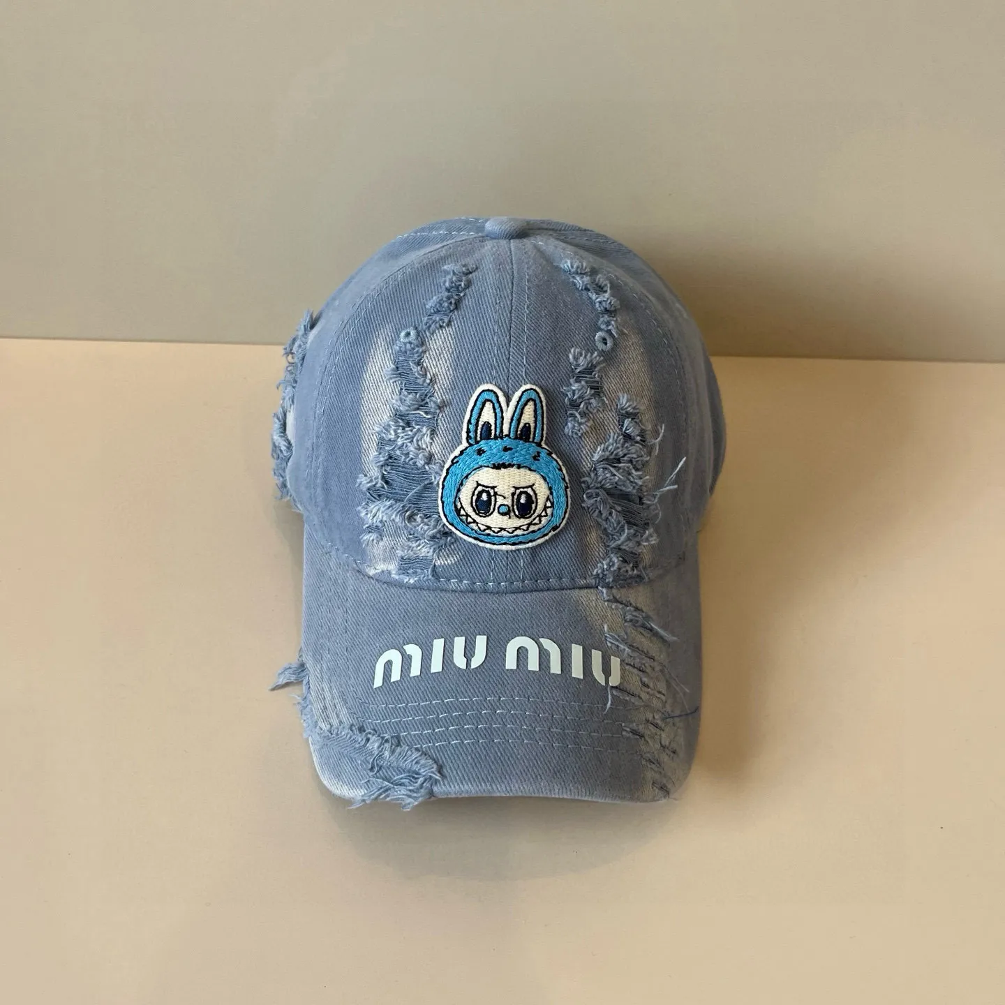 P60 miumiu original spring and summer new baseball cap, authentic mold-making and custom-made, the original workmanship is meticulous and the quality is superb!