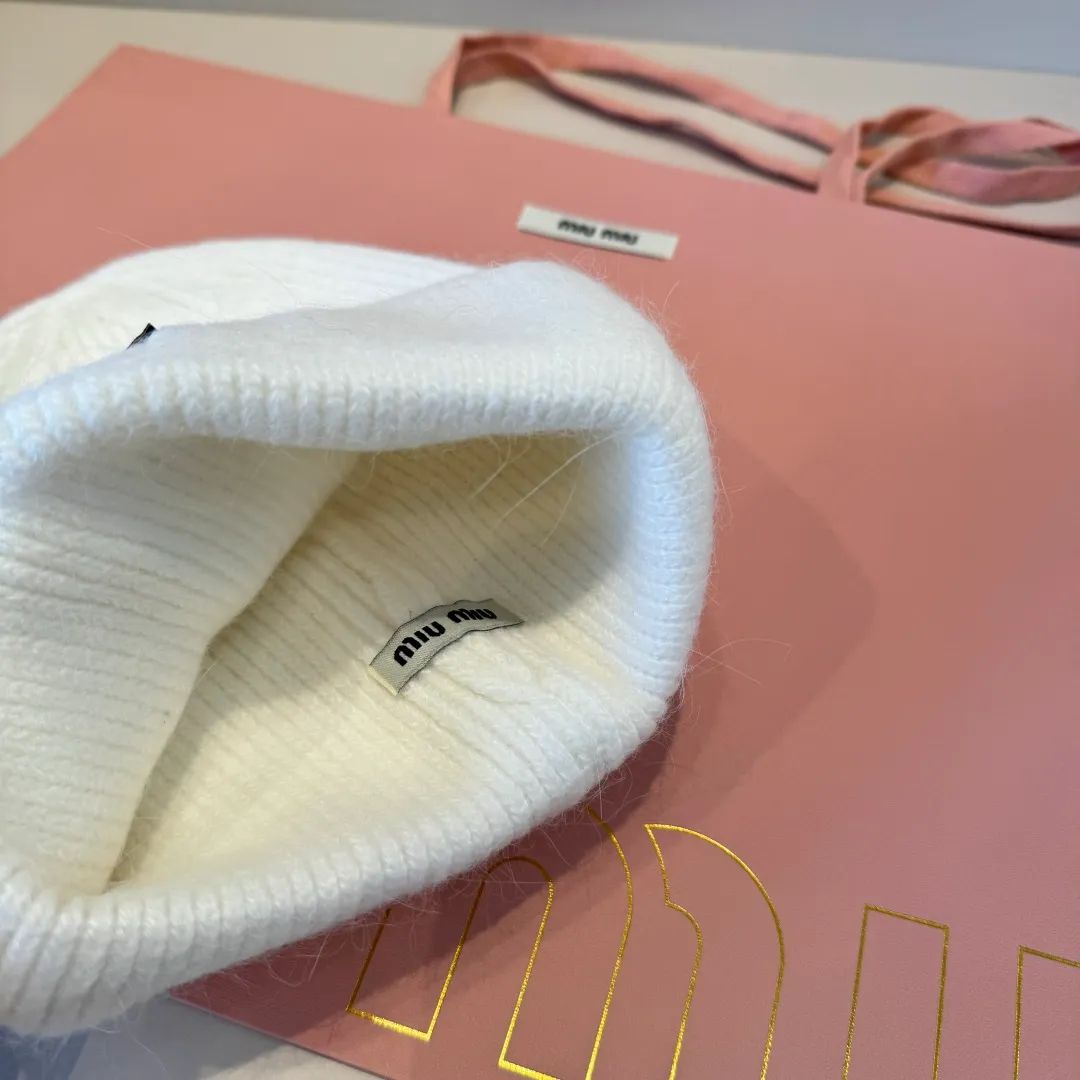 P50 miumiu original spring and summer new style woolen hat, customized, the original workmanship is meticulous and the quality is great!