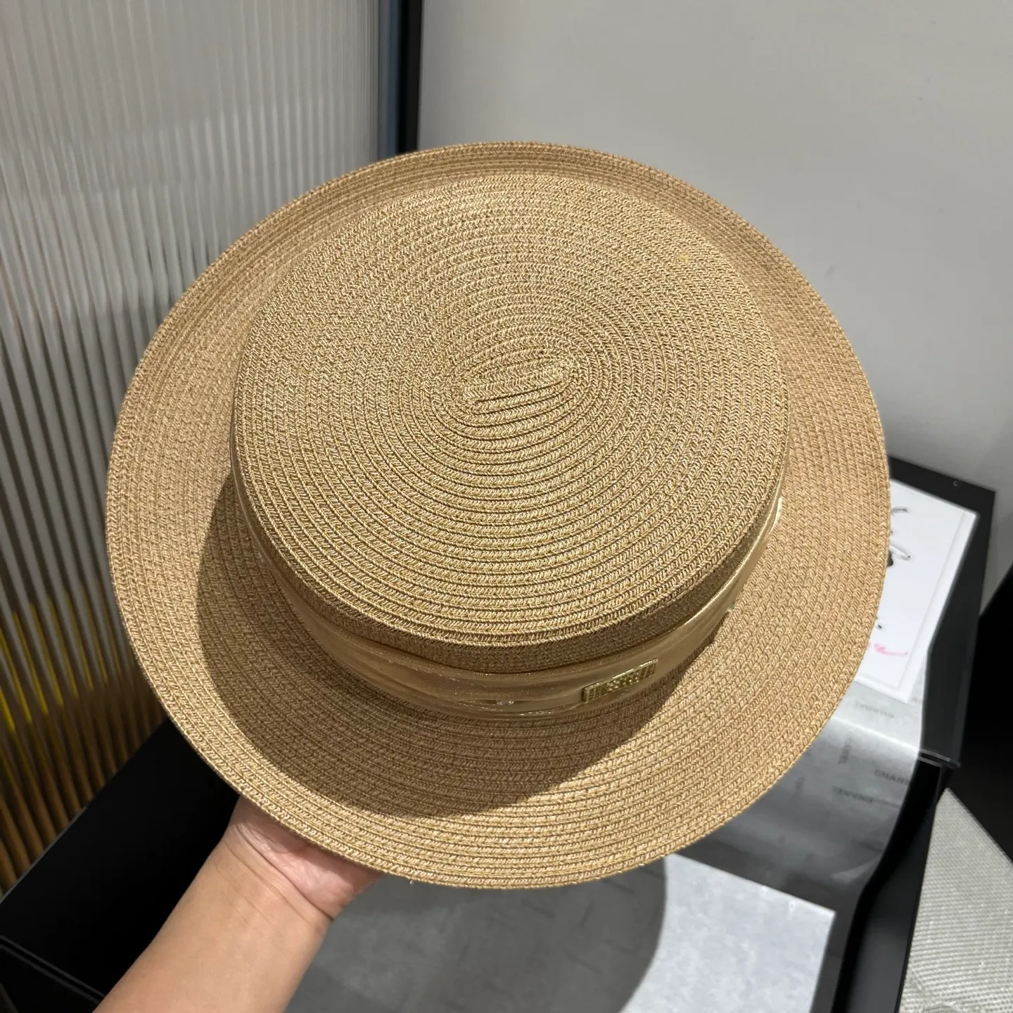 💰170¥ miumiu new flat top hat, high-grade PP straw fabric, head circumference 57cm