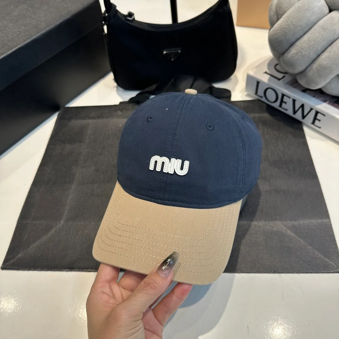 P60 miumiu new 25 spring and summer baseball cap, widened to show small head, new logo embroidery for spring and summer, same style for men and women