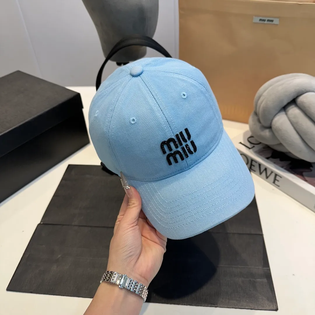 P60 miumiu new 25 spring and summer baseball cap, widened to show small head, new logo embroidery for spring and summer, same style for men and women