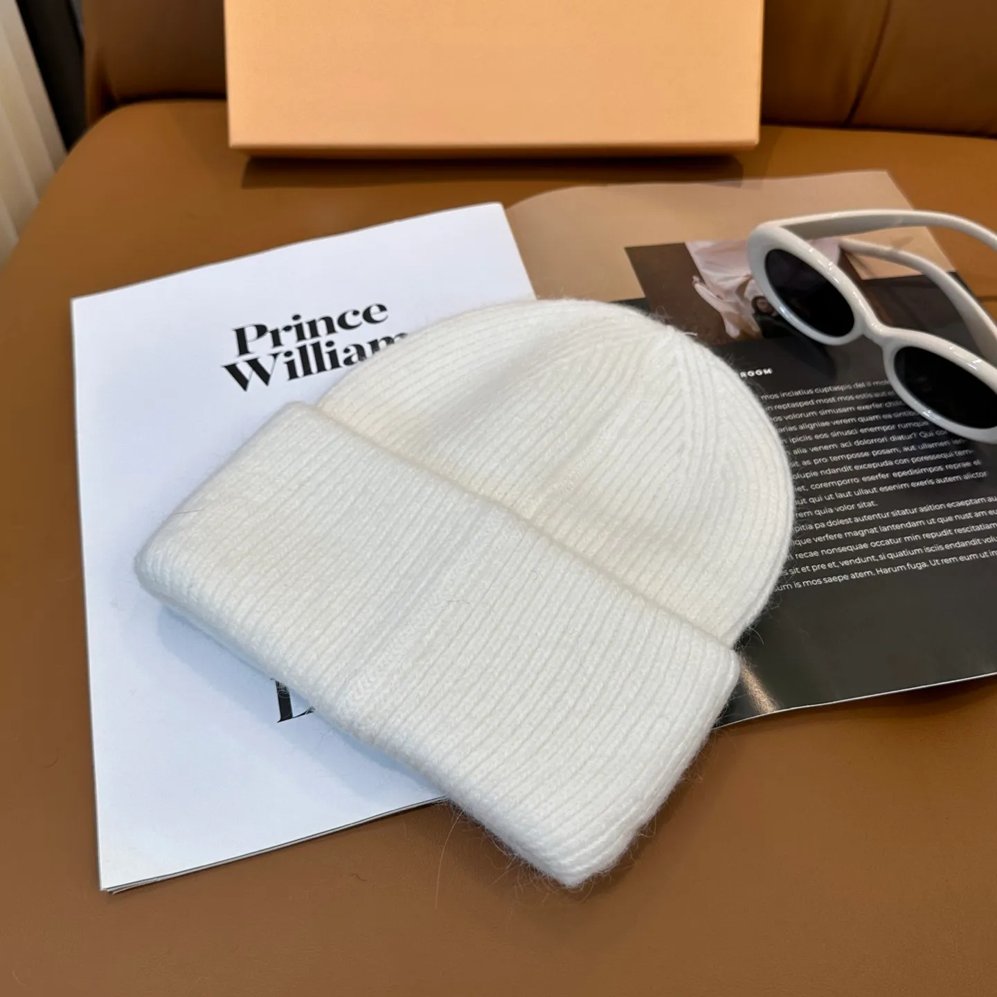 P50 miumiu Miu Miu counter's popular embroidered logo knitted hat! Xiaohongshu’s new product is released, it’s so 🉑️, high-elastic fabric, classic color