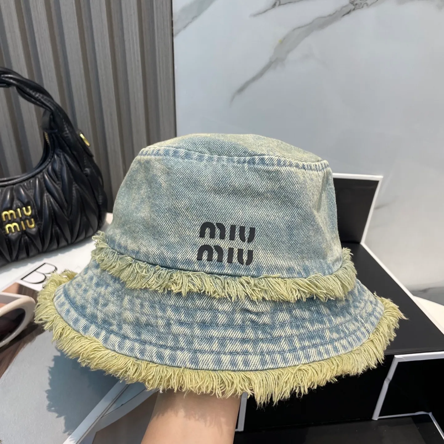 P66 💛 Comes with dust bag miumiu 2025 new washed soft denim men’s and women’s fisherman hat 🌈 Simple folding sunshade ~ a very textured one