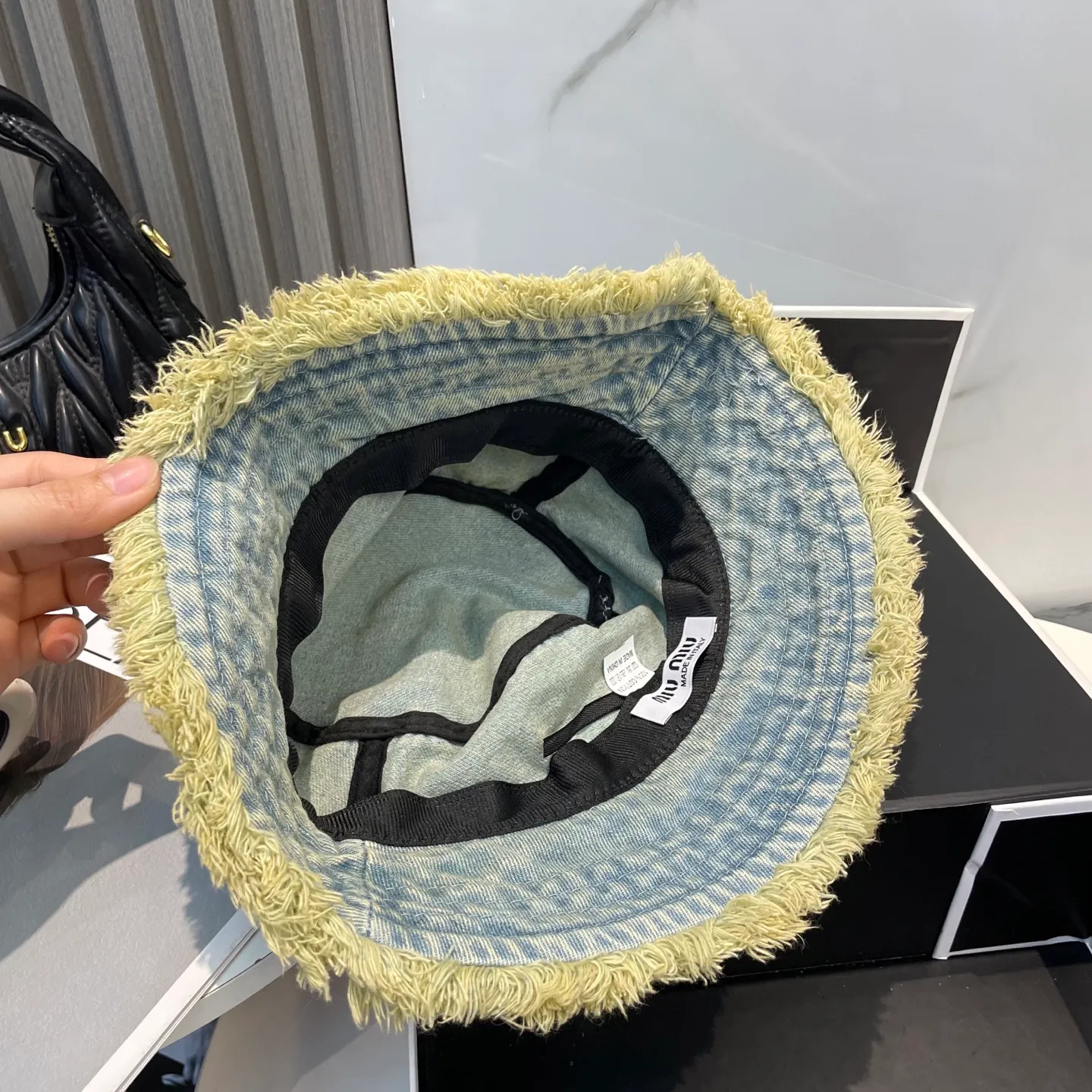 P66 💛 Comes with dust bag miumiu 2025 new washed soft denim men’s and women’s fisherman hat 🌈 Simple folding sunshade ~ a very textured one