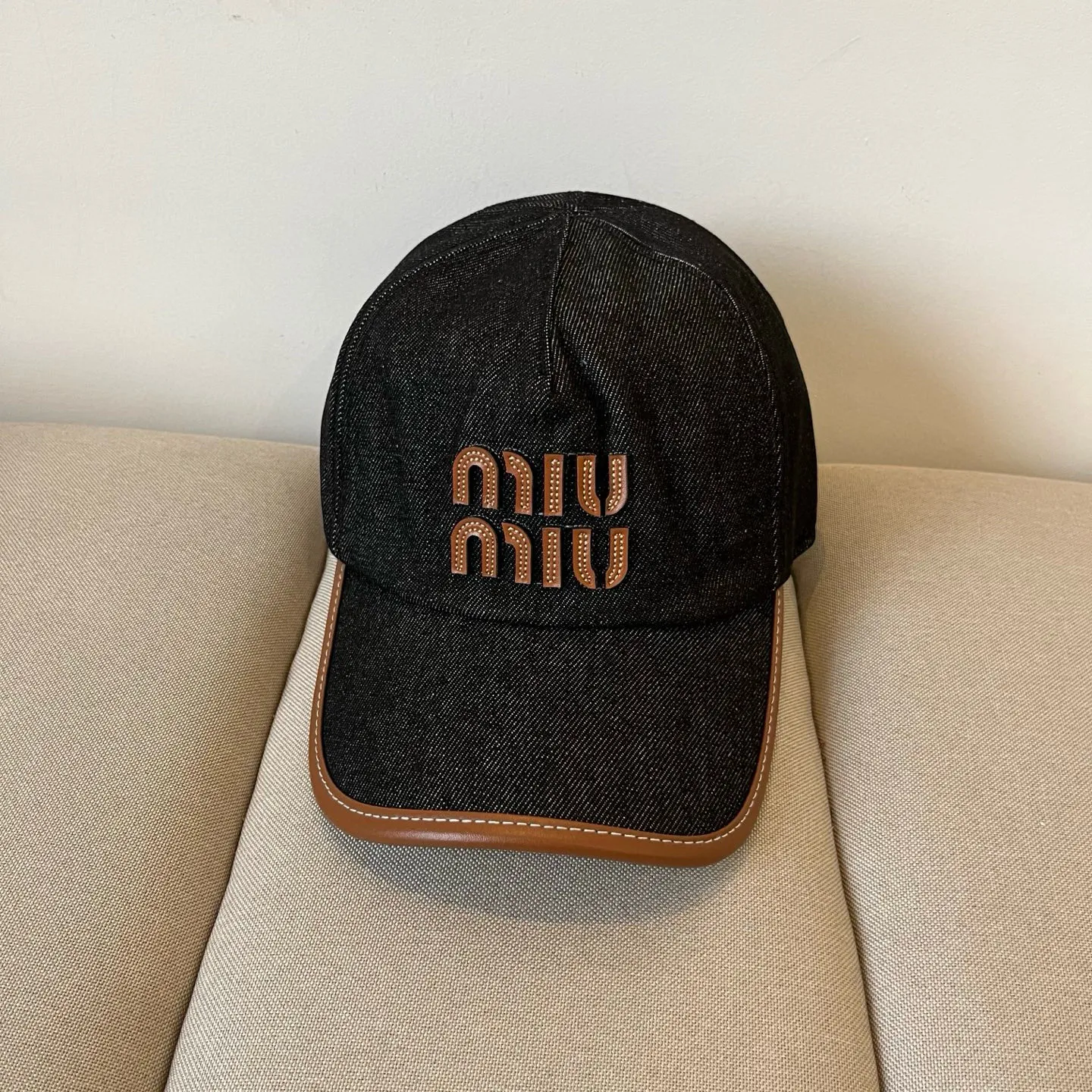 P64 miumiu original spring and summer new baseball cap, genuine mold-making and customization, the original workmanship is meticulous and the quality is superb!